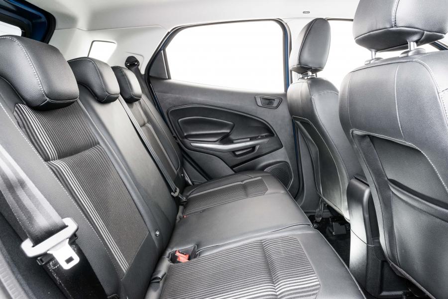 Интерьер Ford EcoSport FreeStyle 2017 года  (LA) (фото 15 из 30)